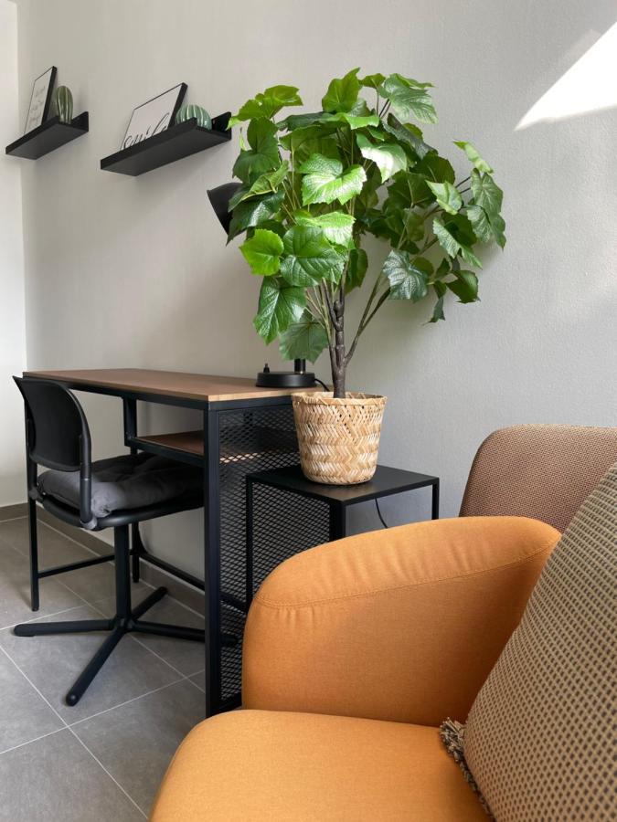 Komfortables Apartment In Der Naehe Der Messe Хановер Екстериор снимка